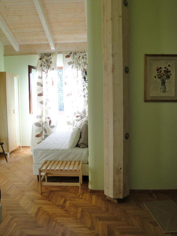 Taverna Centomani Farm stay *